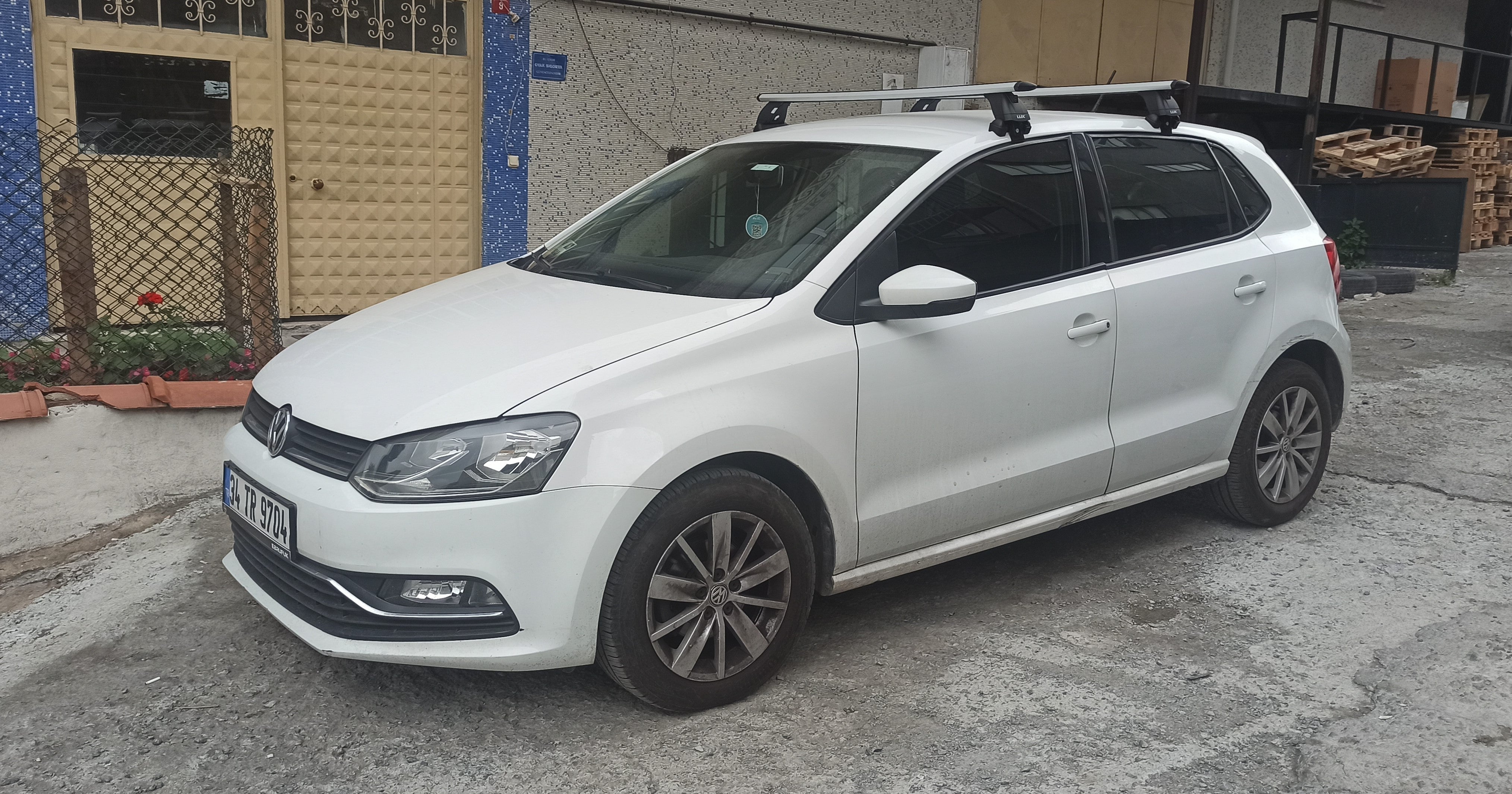 For Volkswagen Polo 5D 2009-2014 Roof Rack Cross Bar Metal Bracket Normal Roof Alu Black For Volkswagen Polo 5D 2009-2014 Roof Rack Cross Bar Metal Bracket Normal Roof Alu Black